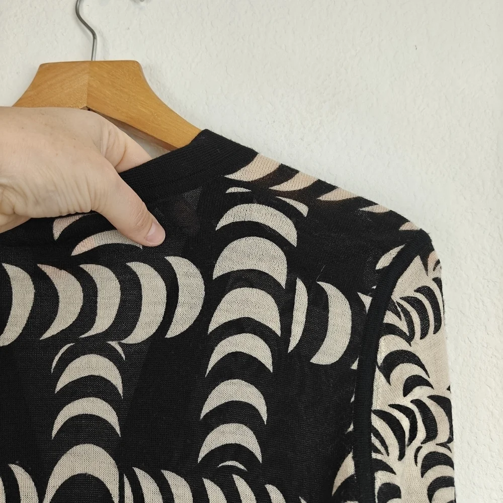 Tory Burch Black & Cream Graphic Wool Cardigan XS | Chic Button Front Statement